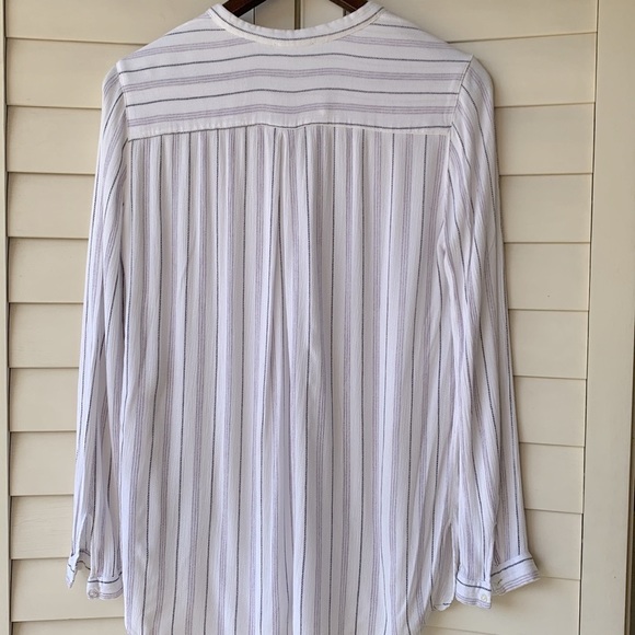 Promod blue-striped Button down. Great condition & comfortable stretchy material - Picture 4 of 4